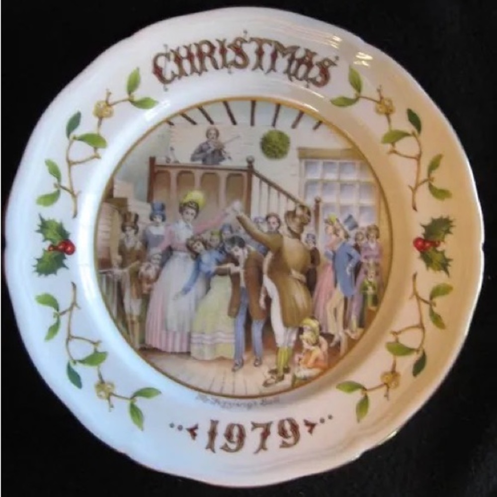 Vintage Aynsley Christmas plate